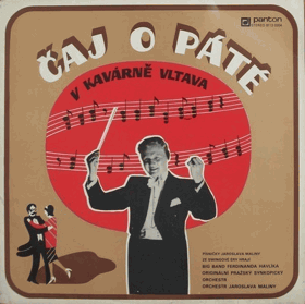 Čaj o páté v kavárně Vltava