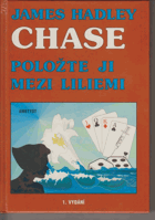 Položte ji mezi liliemi