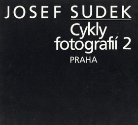 Cykly fotografií 2 PHOTO ISSUE(Výstava ze sbírek Uměleckoprůmyslového muzea v Praze)