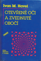 Otevřené oči a zvednuté obočí