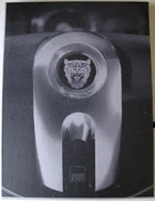 Jaguar 2003.