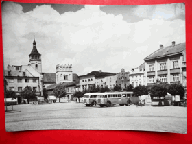 Lipník nad Bečvou -  Leipnik, okrese Přerov, Náměstí Československé armády, autobusy (pohled)