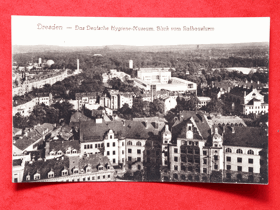 Drážďany - Dresden, Německo, Německé  muzeum hygieny,  pohled z radniční věže (pohled)