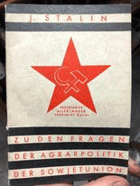Zu den Fragen der Agrarpolitik der Sowjetunion. Verlag Carl Hoym Nachfolger, Hamburg - Berlin