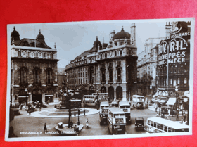 Piccadilly Circus - London (pohled)