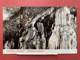 Vodopád a hradisko - Břouškova jeskyně