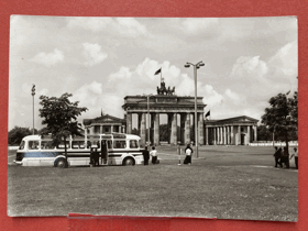 Berlin. Brandenburger Tor - Škoda 706 RTO ??