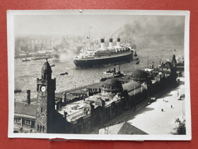 Hamburg. Ausreise der Cap Arcona