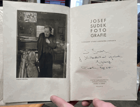 Fotografie ARTIST´S DEDICATION! BOTH EXCELLENT CONDITION! BOOK + DUST JACKET! AUTOGRAPH-SIGNED ...