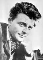Gérard Philipe chybí hřbet !!